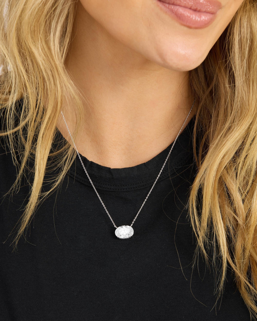 Hello Gorgeous! Necklace - Silver|White Diamondettes